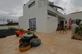 À venda Moradia Semi nova V2 Gaeiras Óbidos - aquecimento central, bbq, lareira, quintal, jardim, painel solar, garagem, terraço, cozinha equipada
