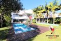 Moradia V5 de luxo em urbanização São Martinho Funchal para venda - jardim, piscina, vista mar, garagem