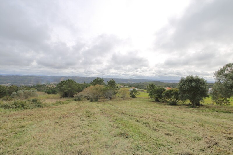 Terreno com 168.50m2 Costa de Prata Famalicão Nazaré para vender - água, furo