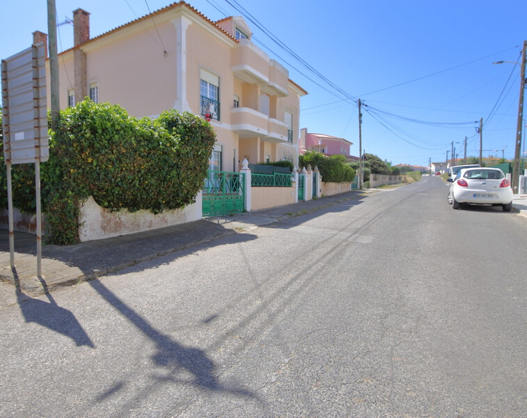 House V3 Atalaia Lourinhã - balcony, fireplace, attic, barbecue, equipped kitchen, garage