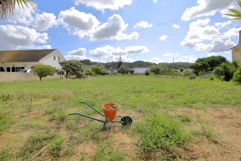 Venda Terreno Urbano para construção Alfeizerão Alcobaça