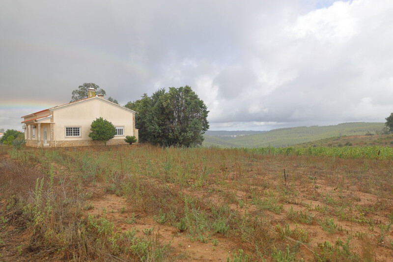 House Single storey V3 A dos Francos Caldas da Rainha - garage, fireplace, air conditioning, solar panels, equipped kitchen