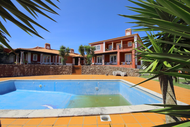 House 7 bedrooms Costa de Prata Painho Cadaval - fireplace, balcony, alarm, boiler, swimming pool, garage, barbecue