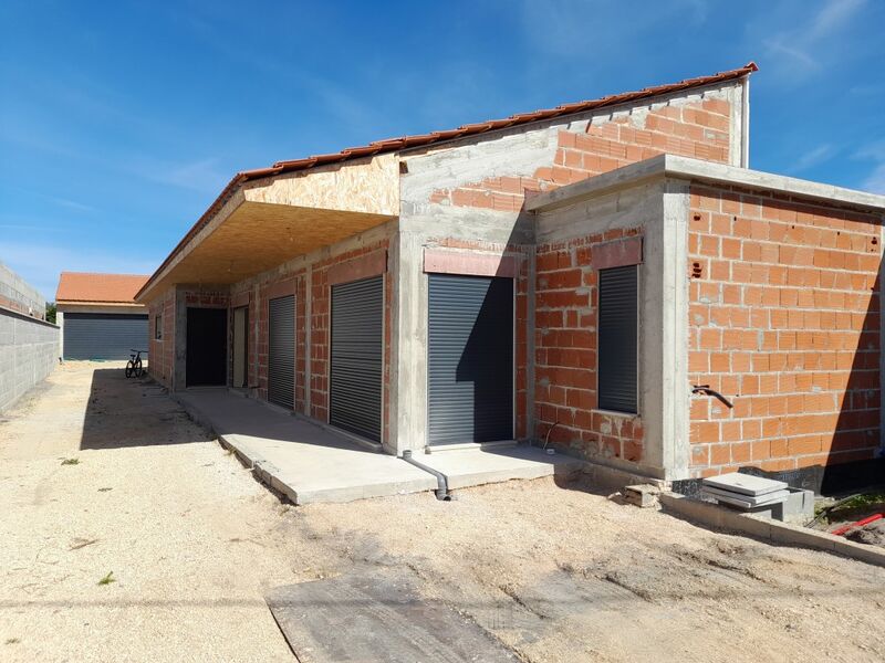 Moradia V3 Monte Redondo Leiria para venda - bbq, ar condicionado, lareira, garagem