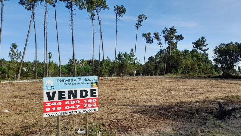Land with 1756sqm Monte Redondo Leiria - mains water, water, electricity, easy access