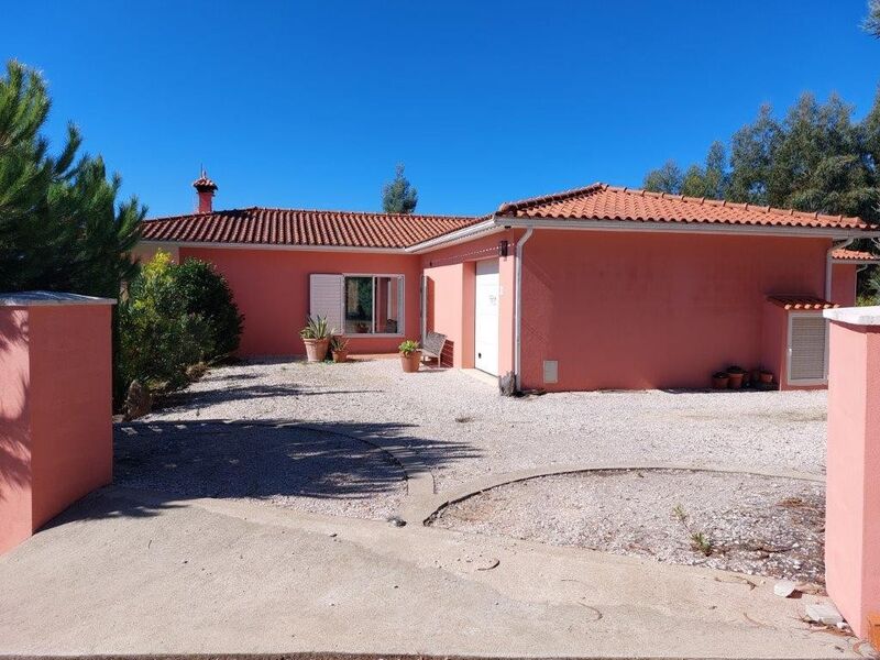 Quintinha V4 Pedrogão Grande Pedrógão Grande - poço, água, piscina, árvores de fruto, oliveiras, terraço, salamandra, bbq, garagem, piso radiante, equipada, jardim, bons acessos