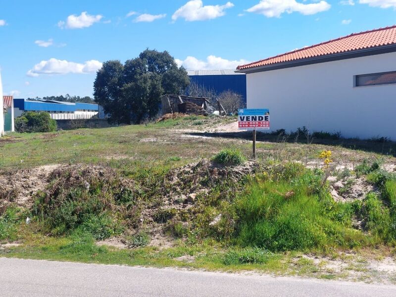 Land with 785sqm Monte Redondo Leiria - construction viability, easy access, electricity, water, mains water