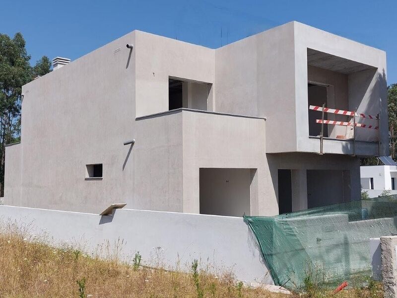 Moradia V5 Souto da Carpalhosa e Ortigosa Leiria - piso radiante, terraço, varanda, bbq, piscina, garagem