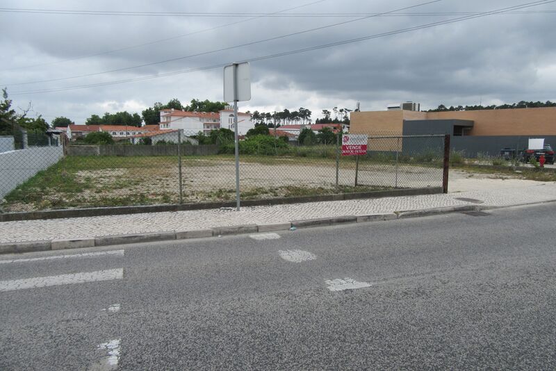 Land with 936sqm Embra Marinha Grande - ,