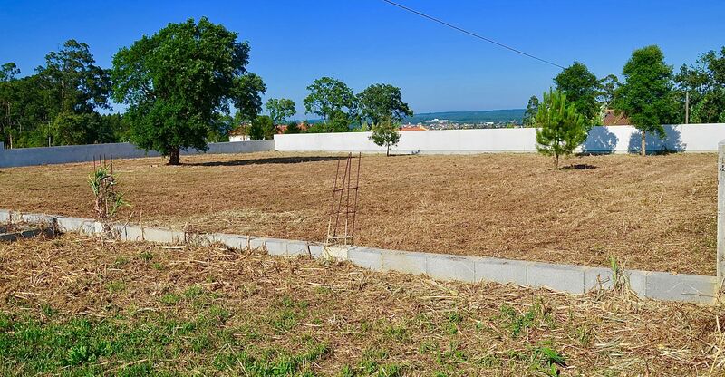 Land flat Granja Leiria - construction viability, electricity, water