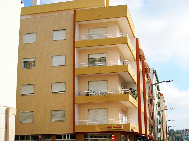 Venda Apartamento T3 no centro Nossa Senhora do Pópulo Caldas da Rainha - lareira, marquise, 4º andar, varandas