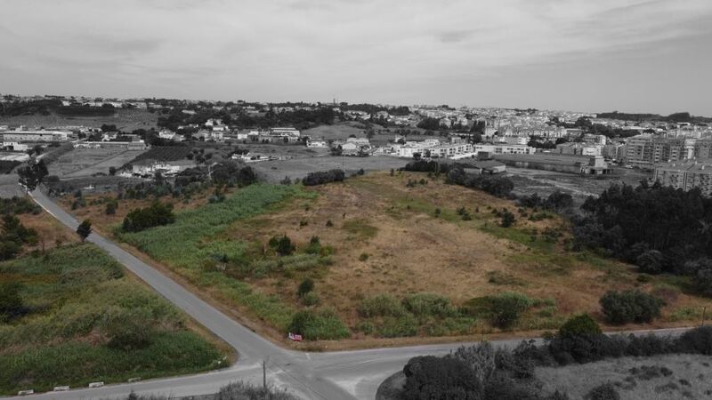 Terreno Urbano com 55280m2 Nossa Senhora do Pópulo Caldas da Rainha - excelente localização