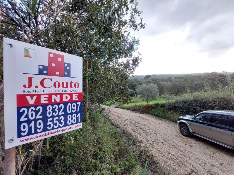 Terreno Rústico com 1597m2 Centro Salir de Matos Caldas da Rainha