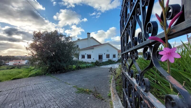 House 5 bedrooms Nadadouro Caldas da Rainha - central heating, balcony, fireplace, balconies