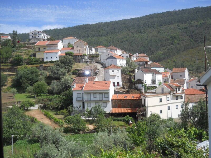 House 4 bedrooms Sameiro Manteigas - furnished, central heating