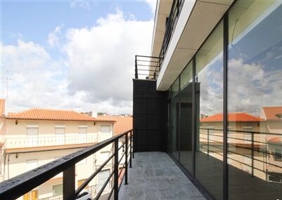Apartment well located T3 Vila Nova de Tazem Gouveia - store room, air conditioning, double glazing, balcony, garage, kitchen