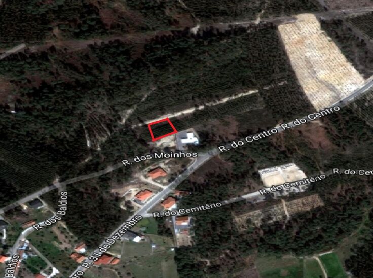 Land with 1665sqm Ourém