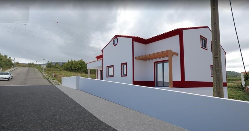 House 3 bedrooms Cadaval - attic, swimming pool, garage, garden