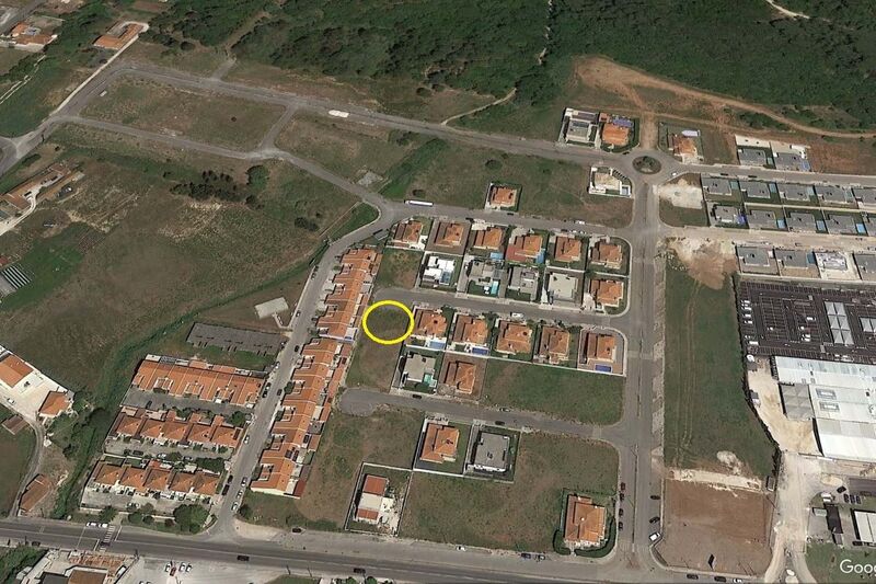 земельный участок c 542m2 Caldas da Rainha