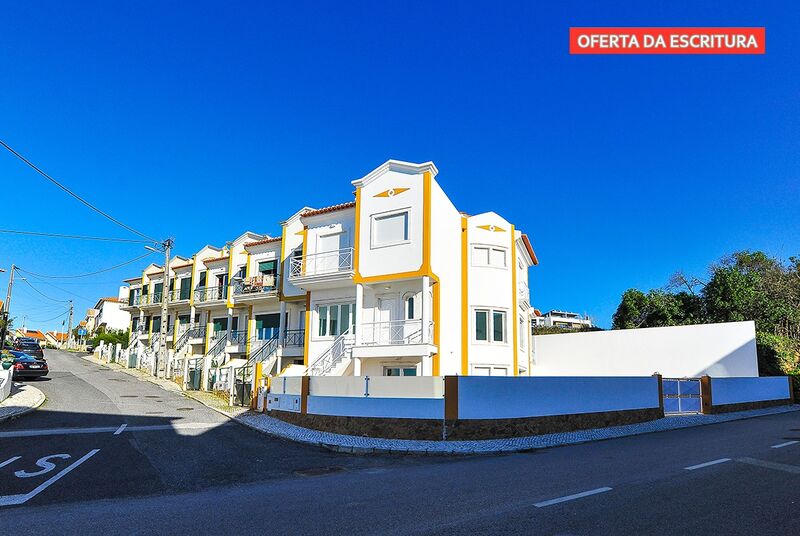 House Refurbished near the beach 4 bedrooms Ericeira Mafra - balconies, sea view, double glazing, terrace, fireplace, balcony, equipped kitchen, garage, barbecue