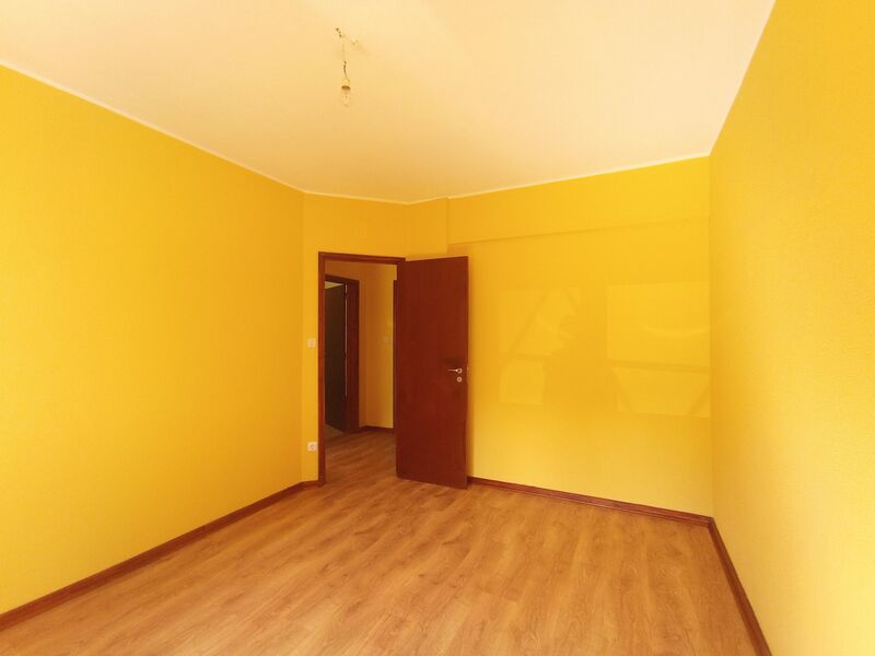 Apartment Modern 2 bedrooms Gouveia - garden, balcony, double glazing, thermal insulation
