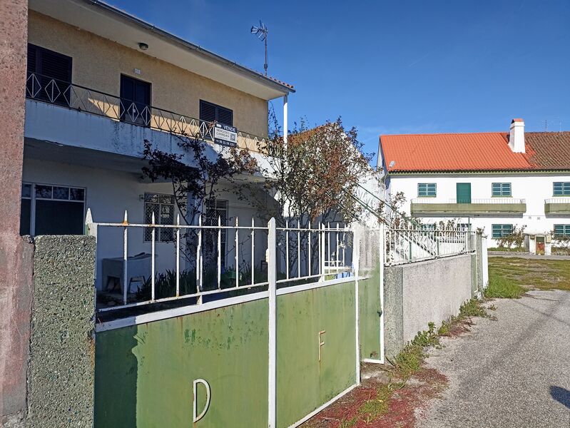 Moradia Antiga V3+1 Pega Guarda - garagem, varandas, terraço, sótão