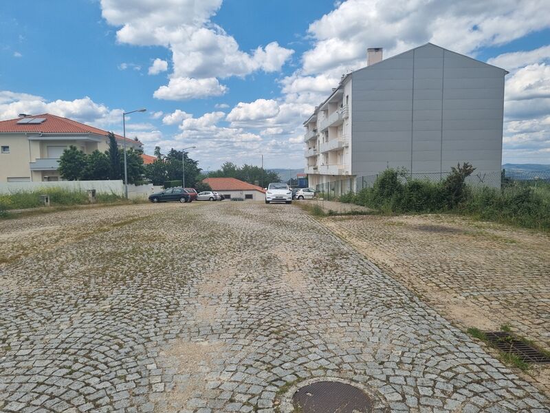 Lote Urbano com 1640m2 Gouveia