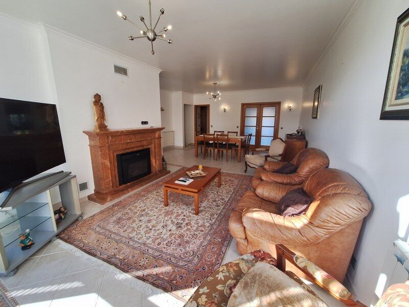 House V4 townhouse São Martinho do Porto Alcobaça - central heating, barbecue, fireplace, terrace, garden, balcony, boiler, double glazing, swimming pool, garage