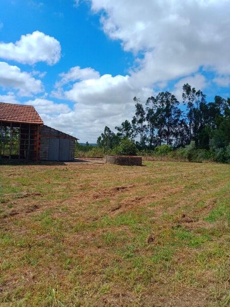 Land with 780sqm Pombal - water, electricity, well