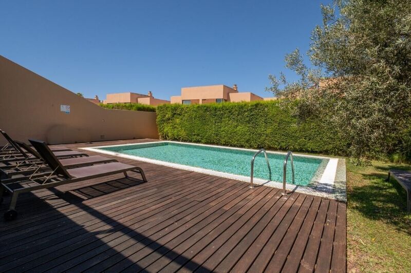 Casa Moderna V3 Guia Albufeira - garagem, piscina, terraço, jardim, condomínio fechado, cozinha equipada