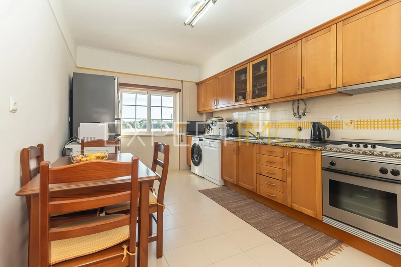 Appartement T3 bien situé Setúbal - double vitrage, climatisation, vue campagne