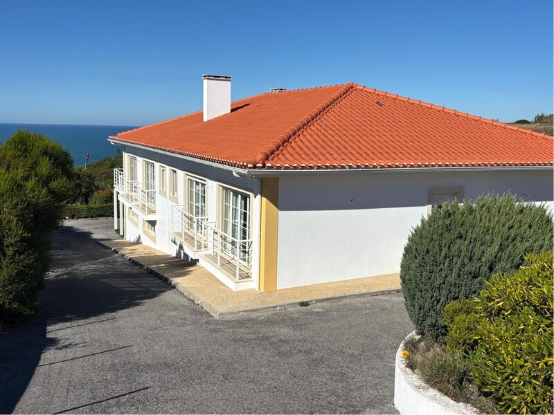 Moradia na Nazaré com suberba vista mar
