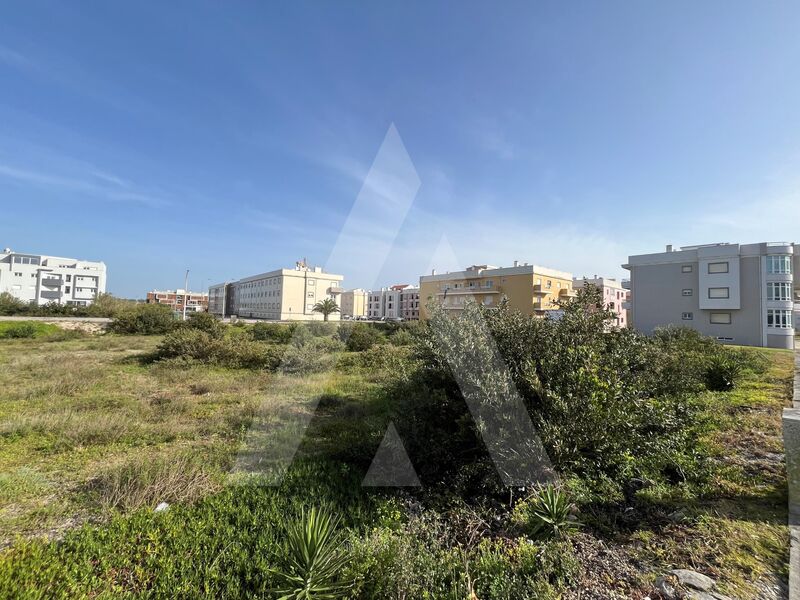 Terreno para construção em altura na Praia da vagueira