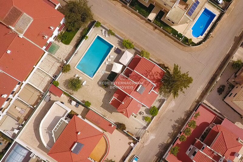 Moradia V5 de luxo Praia da Alagoa Altura Castro Marim - bbq, painéis solares, lareira, varanda, jardim, piscina