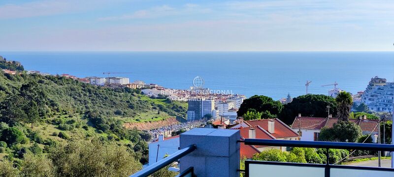 Apartment T3+1 in the center Castelo (Sesimbra) - air conditioning, condominium, countryside view, double glazing, swimming pool, parking lot, garden