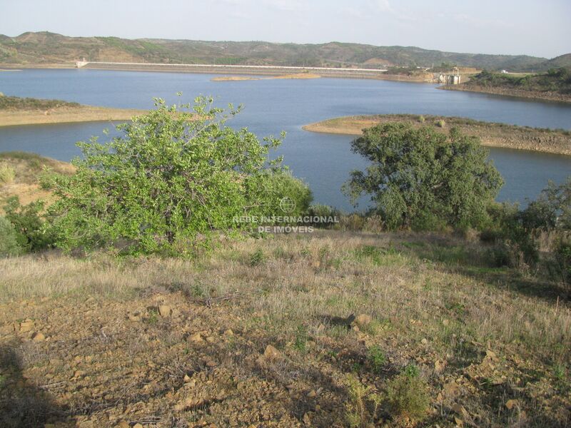 Land nieuw with 27600sqm Alcarias Grandes Azinhal Castro Marim - water, cork oaks, olive trees