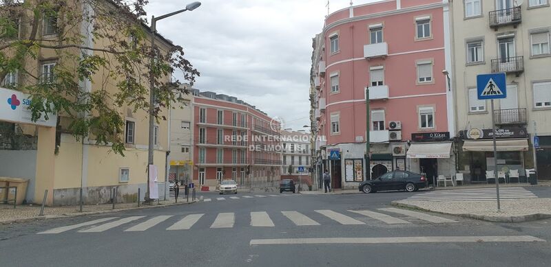 Apartamento Remodelado no centro T2 Penha de França Lisboa - mobilado, vidros duplos