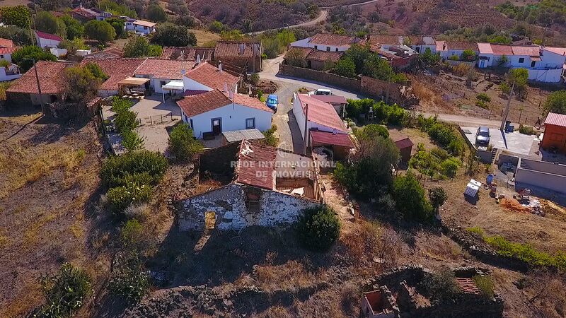 House Isolated to rebuild 3 bedrooms Alcarias Grandes Azinhal Castro Marim - garage, swimming pool