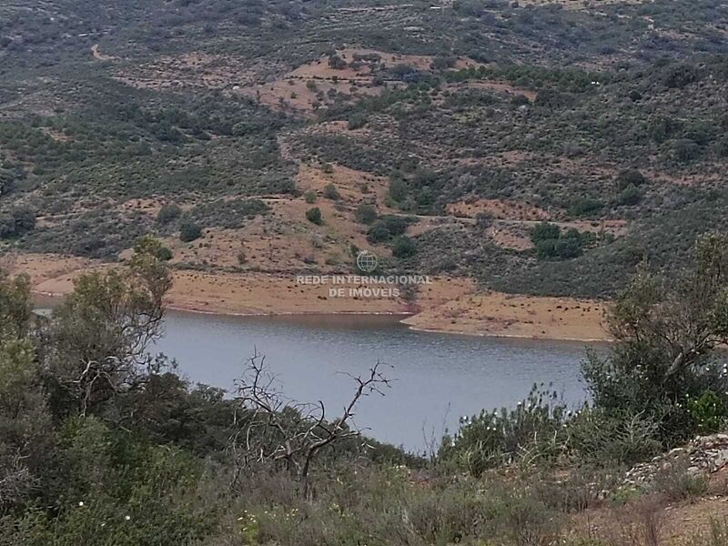 Terreno novo plano Choça Queimada Odeleite Castro Marim - bons acessos, electricidade, água