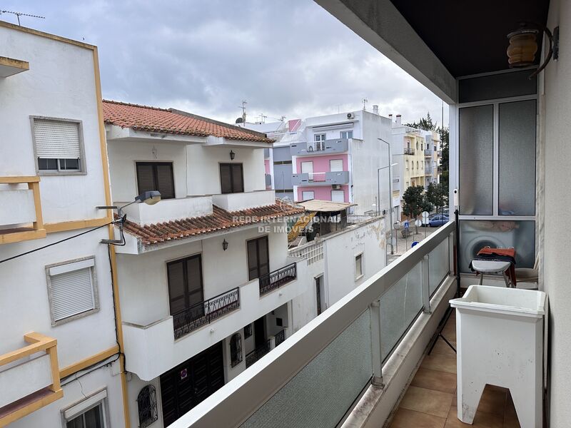апартаменты T2 Vila Real de Santo António - много натурального света, 2º этаж, веранда, веранды, маркиза