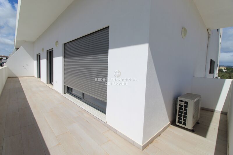 Apartamento T2 Quelfes Olhão - ar condicionado, vidros duplos, varanda, bonita vista, muita luz natural, painel solar, vista mar
