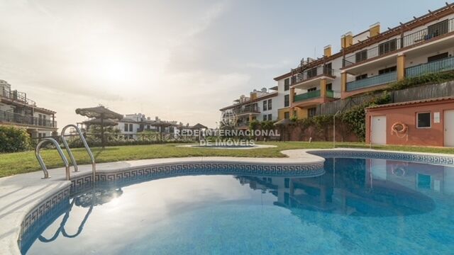 Apartamento T2 Residencial Las Encinas Costa Esuri Ayamonte - jardins, terraço, piscina, mobilado, ar condicionado, varanda, parqueamento