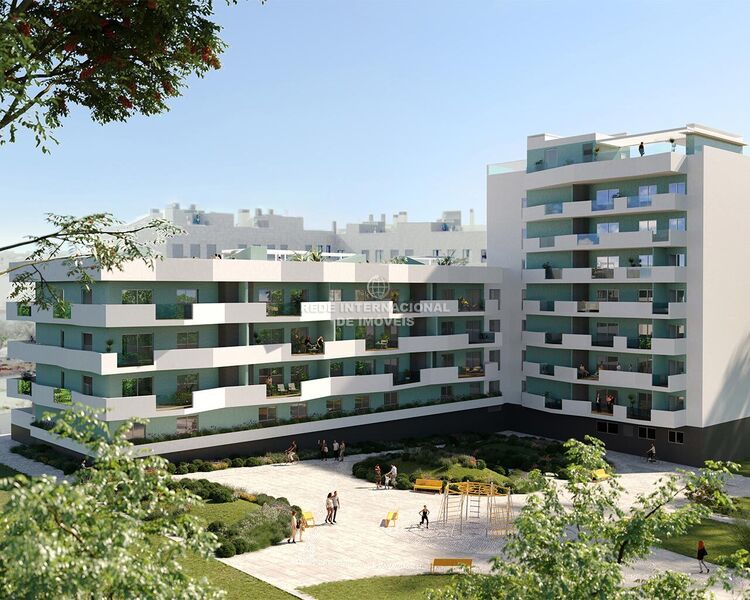 Apartamento novo bem localizado T1 Faro - ar condicionado, varanda, muita luz natural, piscina, isolamento térmico