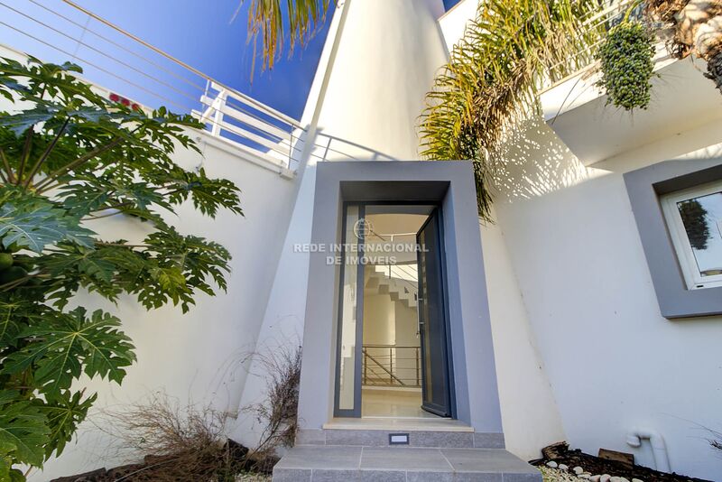Casa Isolada V4 Quinta da Foz Tavira - ar condicionado, depósito, vidros duplos, garagem, terraço, jardim, lareira