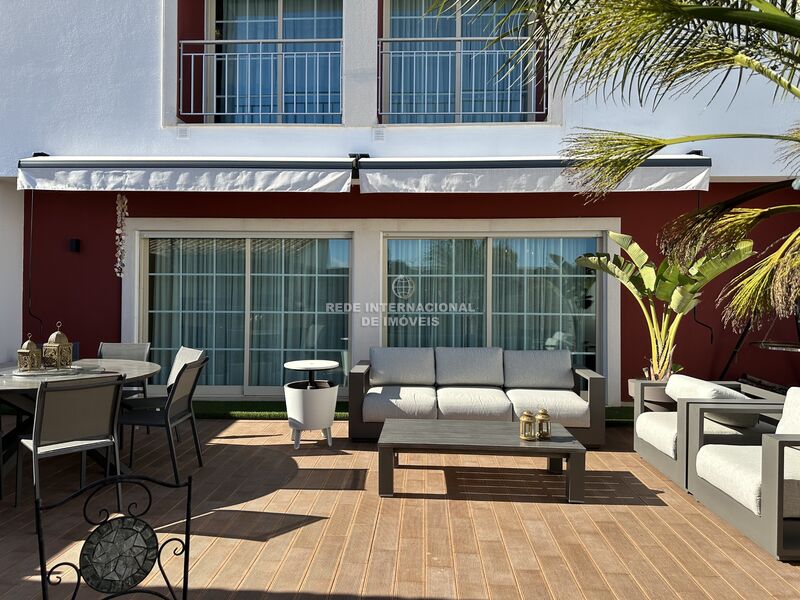 House 5 bedrooms Modern near the center Olhão - balcony, sea view, air conditioning, fireplace, solar panel, barbecue, garden