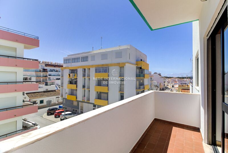 Apartamento Remodelado T3 Monte Gordo Vila Real de Santo António - 3º andar, varandas, muita luz natural