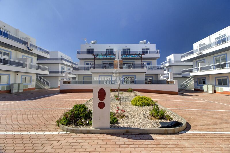 Apartamento Moderno T1 Vila Nova de Cacela Vila Real de Santo António - piscina, zonas verdes, condomínio privado, garagem, bbq, terraço, painéis solares, ar condicionado