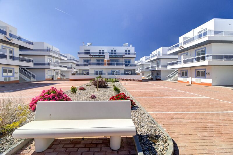 Apartamento T1 Duplex Vila Nova de Cacela Vila Real de Santo António - terraço, bbq, zonas verdes, garagem, painéis solares, condomínio privado, ar condicionado, piscina