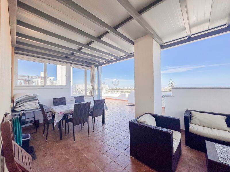 Apartamento T3 Ayamonte - 2º andar, ténis, zona calma, zonas verdes, mobilado, equipado, terraço, piscina, ar condicionado, garagem, aquecimento central, cozinha equipada
