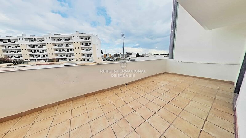 Apartment 3 bedrooms Modern in the center Quelfes Olhão - great location